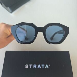 NEW Strata amplify sunglasses